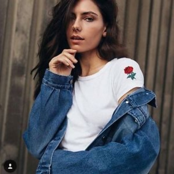 Brandy Melville Tops - Brandy Melville rose embroidered white tshirt crop